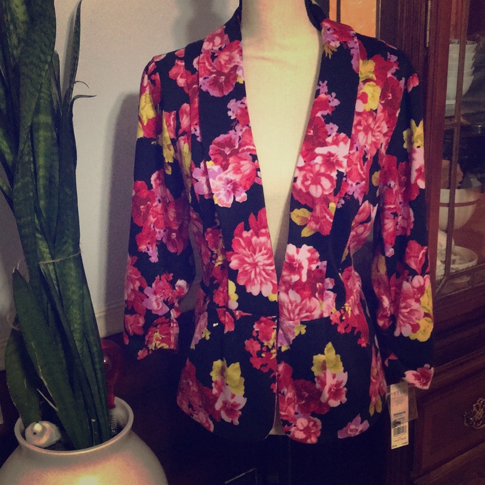 ELLE Bquet Grnm 3/4 blazer, NWT